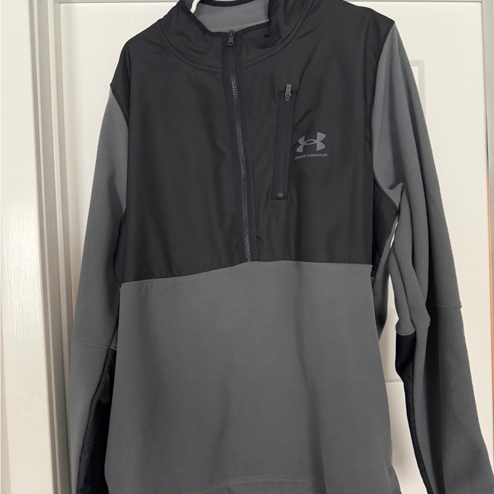 Under Armour Two-Tone Black and Gray 1/2 Zip sweatshirt